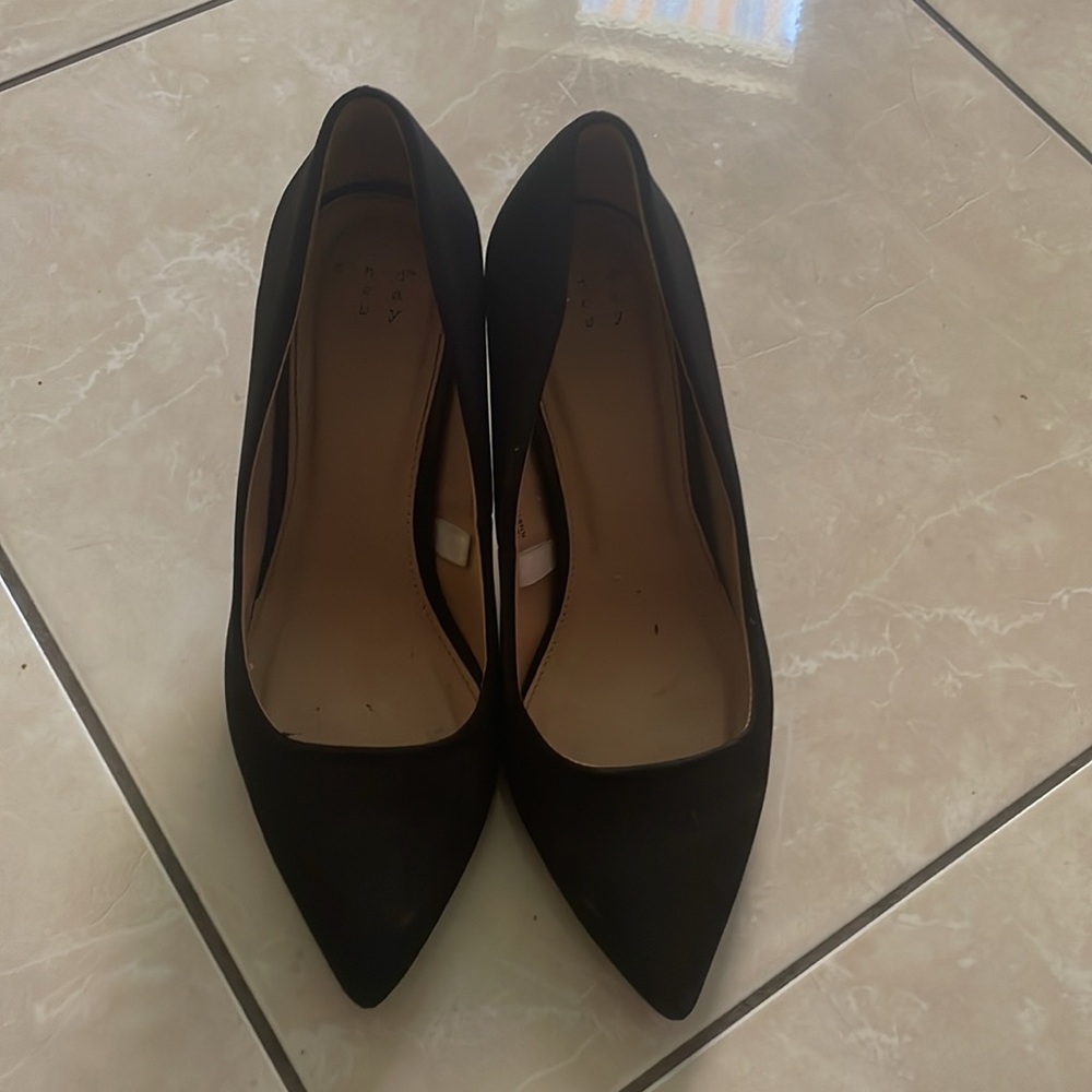 High heels - Picture 4 of 4